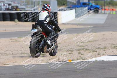 media/Sep-25-2023-Moto Forza (Mon) [[81ffa65e0a]]/B-C Group/Session 3 (Turn 16 Inside)/